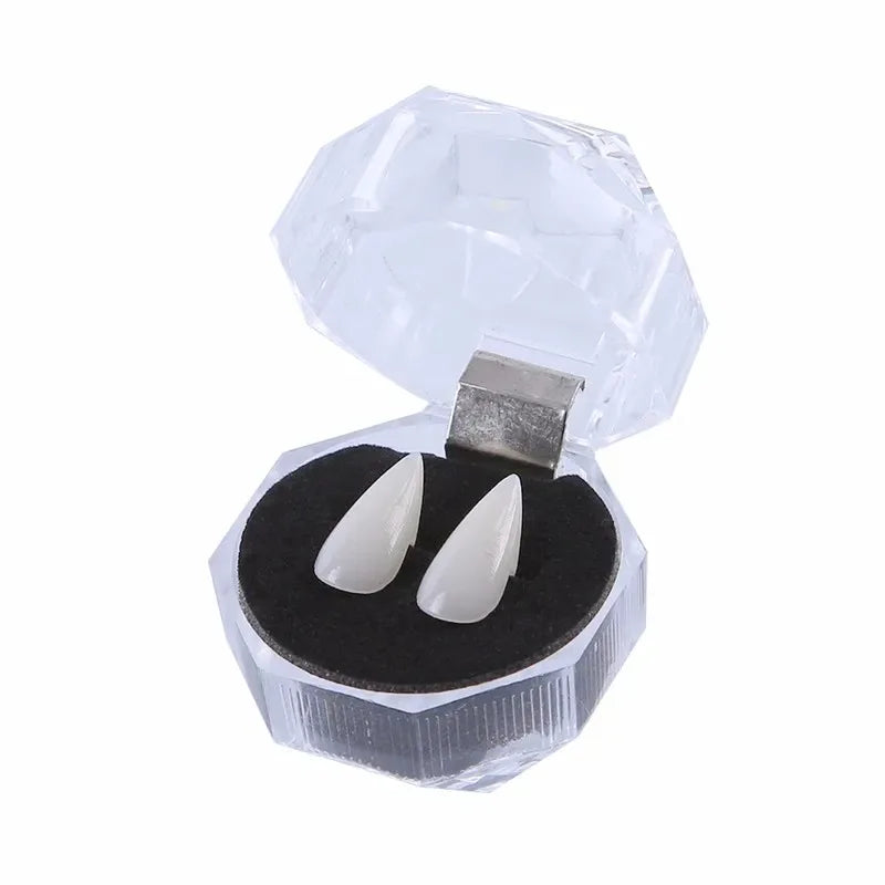 Custom-Fit Vampire Fangs